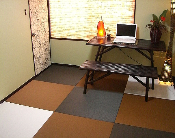 ����������