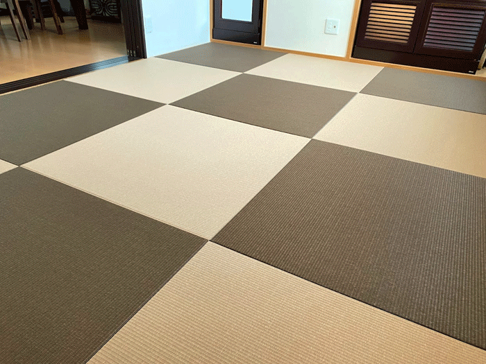 ���@������