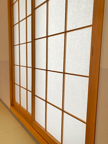 ���[������q��