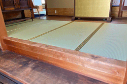 日本伝統の玄関畳空間