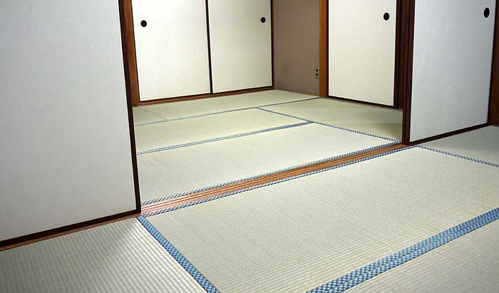 ��@���@��q