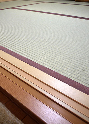 ���\�ց@�������\