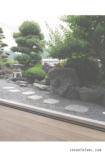 �R���l�@�L���������܂����B�@���㋤�X�������肢�v���܂��B