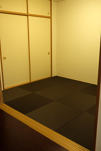 ���F������