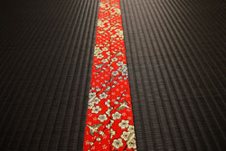 ����~�Ԓ���