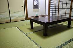 ��q���~���~�a����