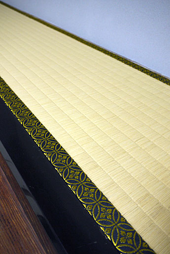 ���퉏�@������