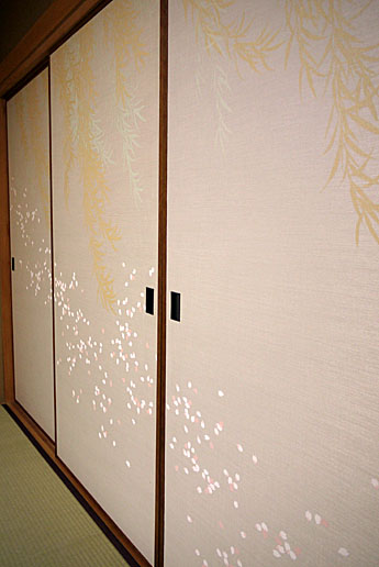 ��������