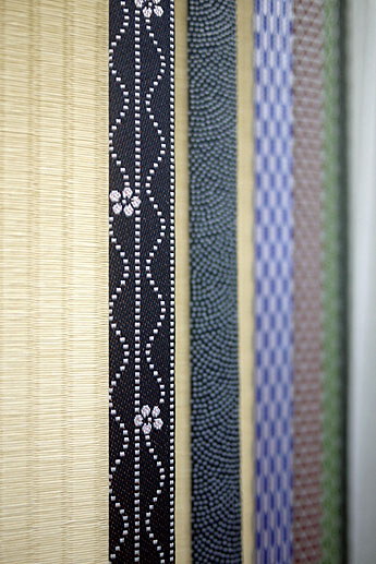 �ɔw�V���[�Y