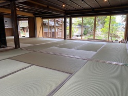 ���{�Ɖ��̏��\��